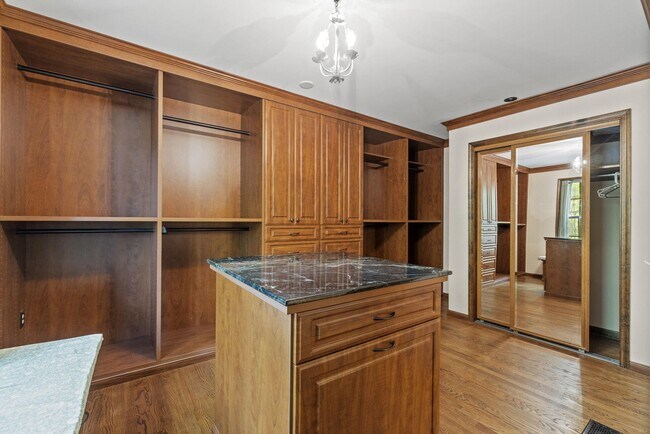 Building Photo - 12780 Chatter Brook Dr