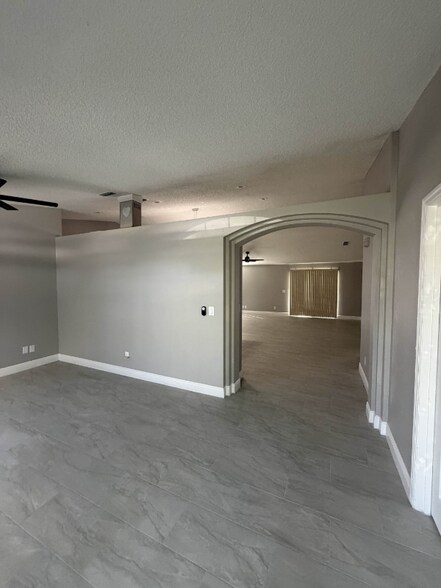 Building Photo - 1743 Laramie Cir