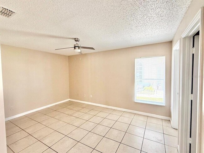 Building Photo - 2414 Harbor Town Dr