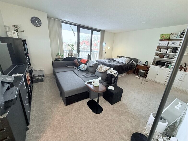 Building Photo - 60 Longwood Ave