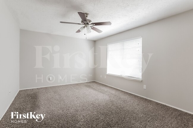 Building Photo - 22403 Ivygate Dr