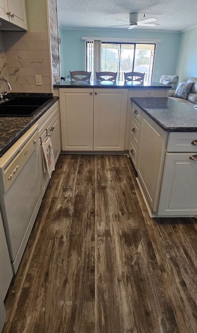 Building Photo - Dreamy Little River Condo — Furnished, Elevator Access, Pool & Marina Nearby!