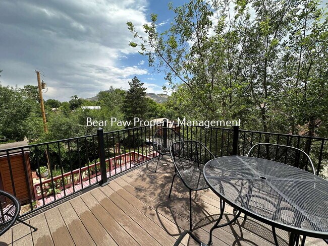 Building Photo - "Charming 4-Bed Townhouse in Golden, CO "
