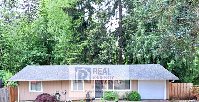 Primary Photo - Wonderful 3 Bedroom, 1 Bath With Garage an...