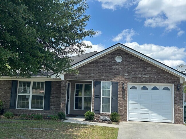Building Photo - 120 Grandview Dr