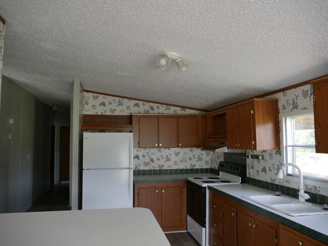 Building Photo - Adorable mobile home in Quitman