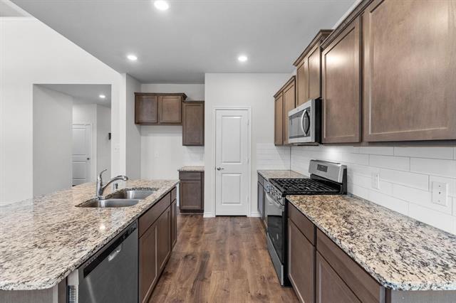 Building Photo - 606 Rawhide Way