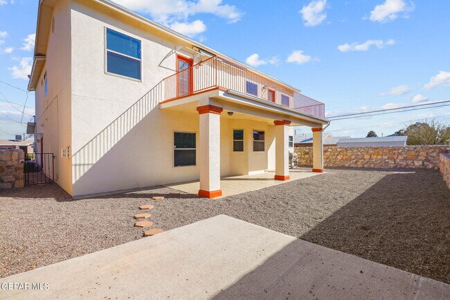 Building Photo - 6121 Byron St