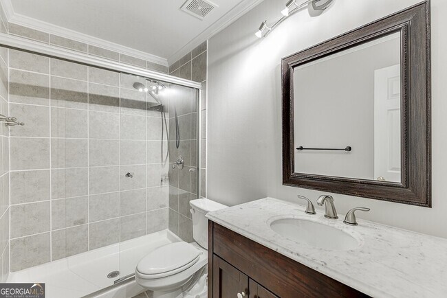 Building Photo - 9345 Riverclub Pkwy