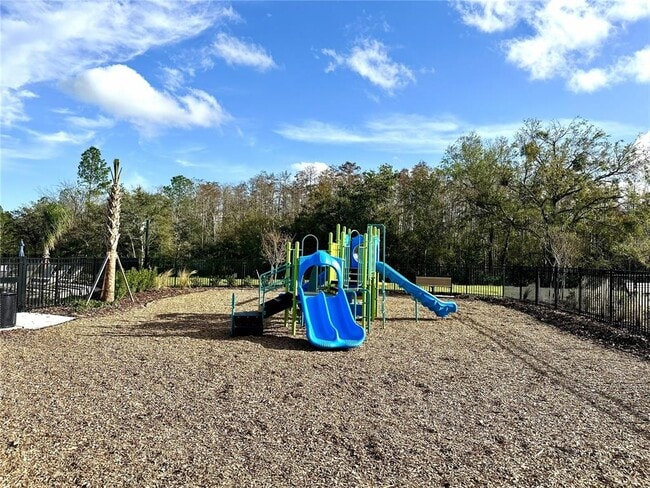 Building Photo - 3244 Skyline Lp