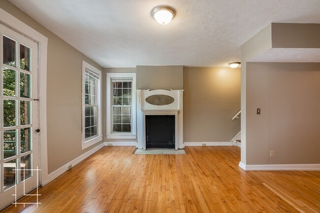 Interior Photo - Neil House