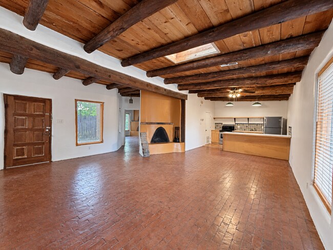Building Photo - 3939 Rio Grande Blvd NW