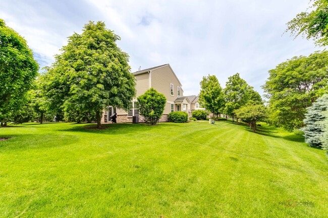 Building Photo - 347 Devoe Dr