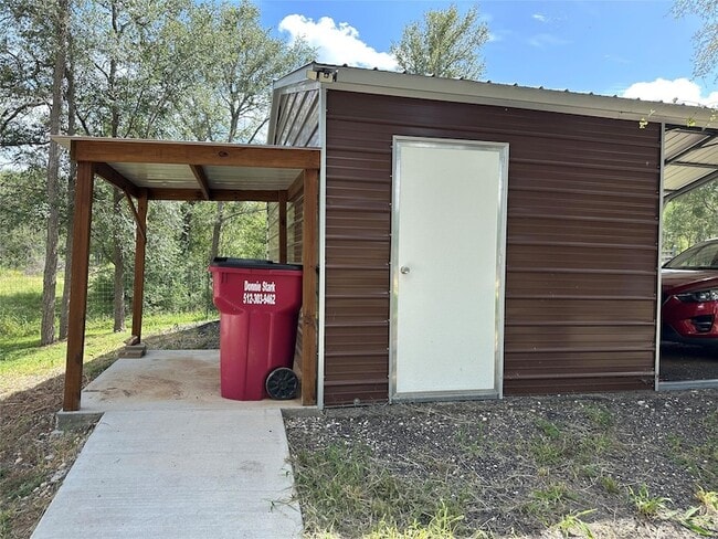Building Photo - 399 Pope Bend N