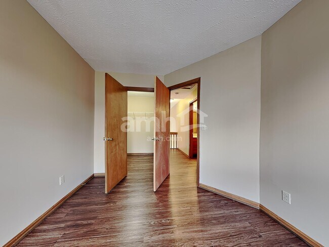 Building Photo - 4705 Norwich Ct