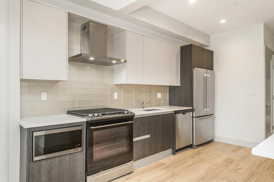 Building Photo - 178 Saint Alphonsus St