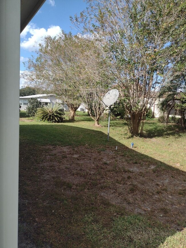 Building Photo - Remodeled Home in the Villages-Move in Ready