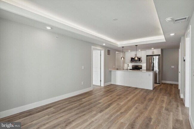 Building Photo - 1223 N 7th St