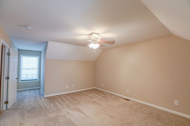 Building Photo - 2108 Pleasant View Dr
