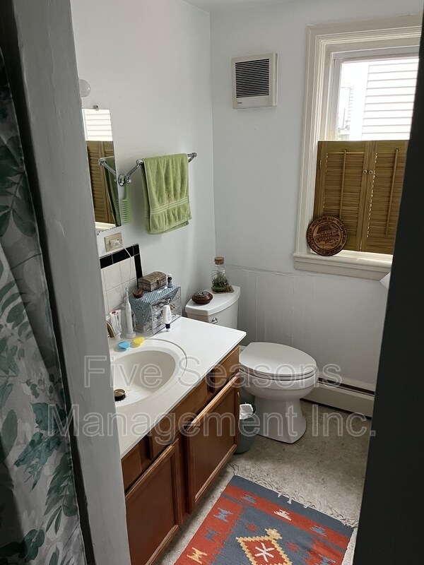 Building Photo - 55 Greene St