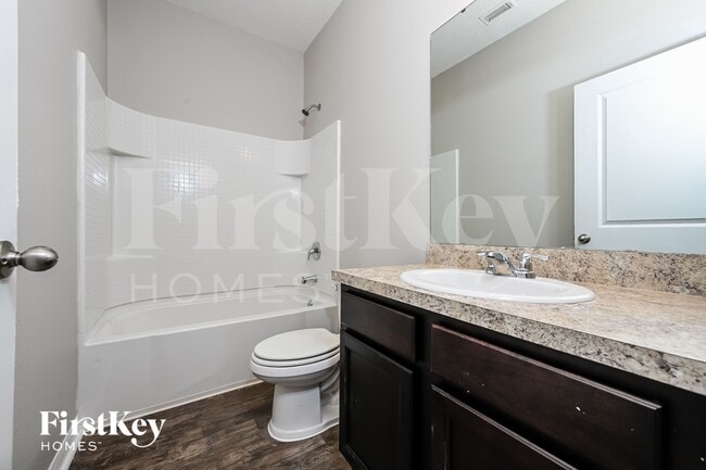 Building Photo - 3056 Gibraltar Blvd