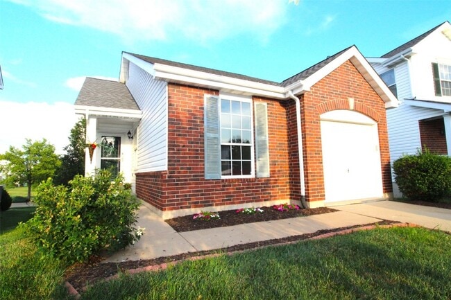 Building Photo - 207 Tyndale Dr