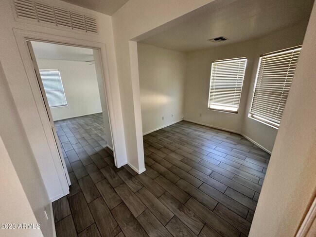 Building Photo - 3214 W Alta Vista Rd