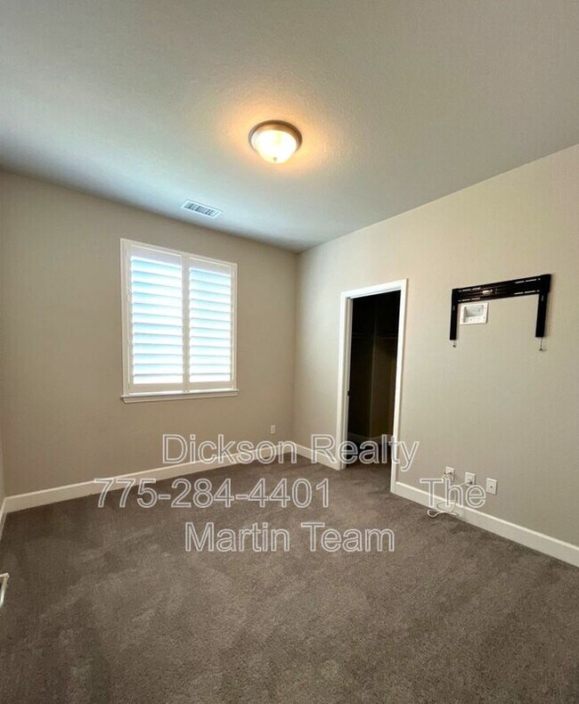 Building Photo - 2025 Elk Falls Way