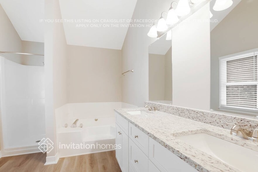 Building Photo - 964 Oak Moss Dr