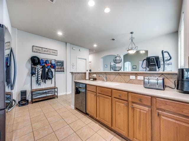 Building Photo - 16312 Dry Creek Blvd