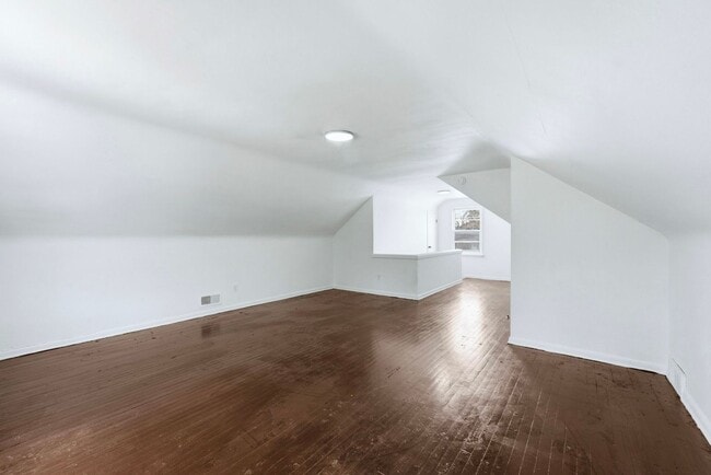 Building Photo - Updated 3 BR with Garage & Basement