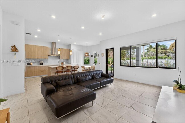 Building Photo - 8267 SW 120th Ter