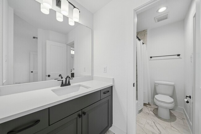 Building Photo - 7422 Netherfield Ln
