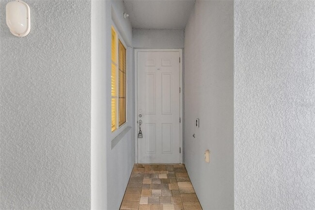 Building Photo - 14061 Heritage Landing Blvd
