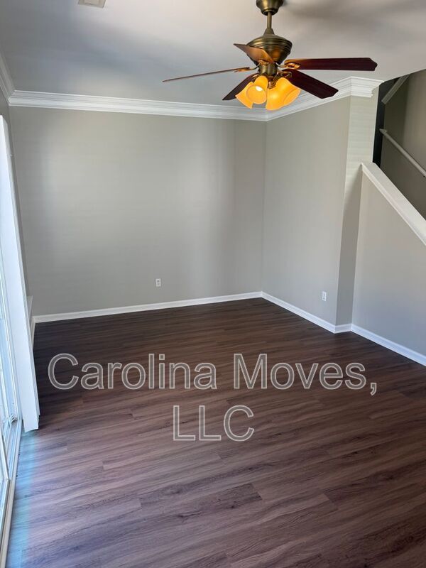 Building Photo - 733 Rock Hill Ct