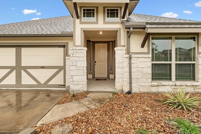 Building Photo - 24315 Devon Park Dr