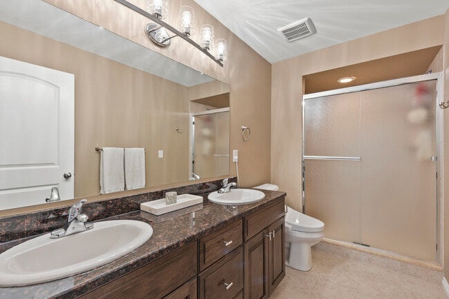 Building Photo - 21868 Kensett Dr