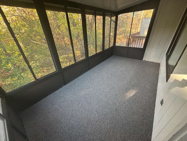 Building Photo - Beautiful 2-bedroom Condo