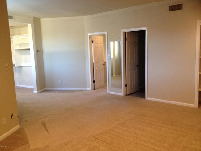 Master bedroom - 7209 E McDonald Dr
