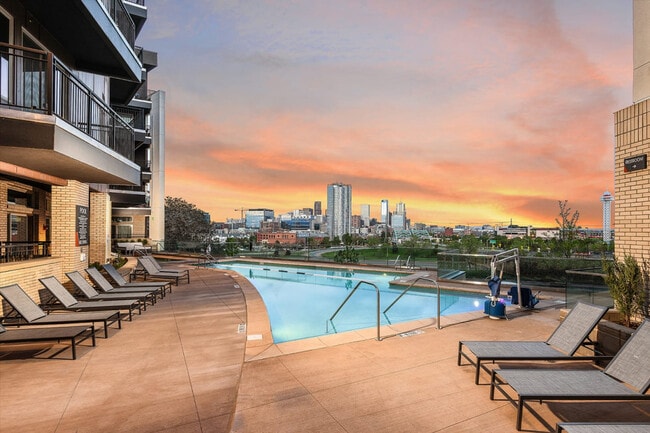 Building Photo - 2298 W 28th Ave