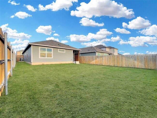 Building Photo - 353 Bronco Billy Dr