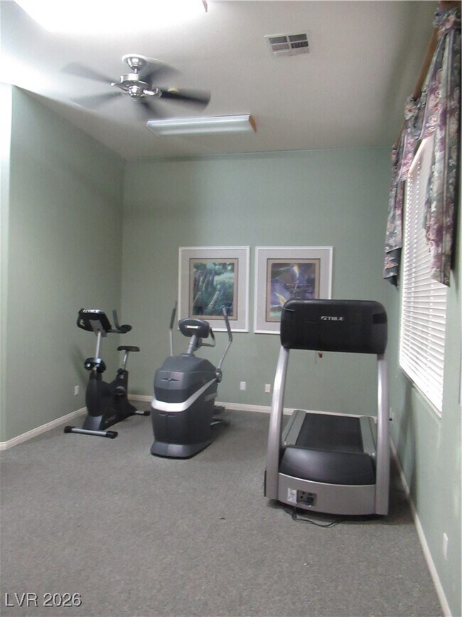 Building Photo - 1050 E Cactus Ave