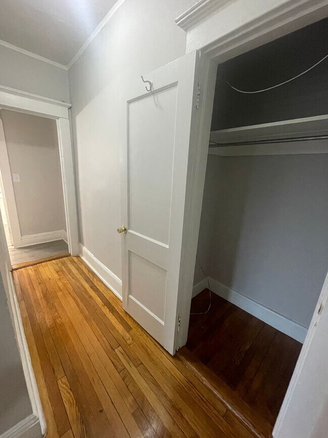 Building Photo - Avl NOW - No Fee! Modern 1BR apartment in Allston!