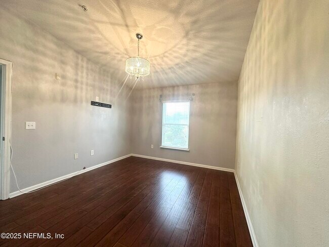 Building Photo - 6916 Ortega Woods Dr