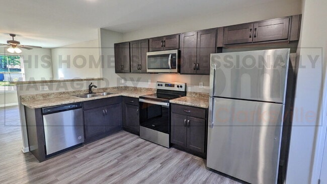 Building Photo - 107 Smithson Ln