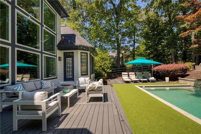 Building Photo - 265 Oakhurst Leaf Dr