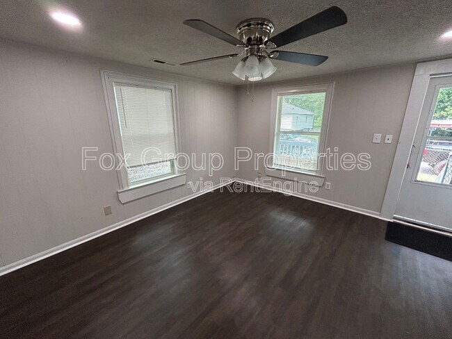 Building Photo - 1612 N McFarland St