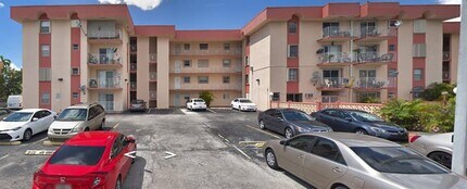 Building Photo - 6820 W Flagler St
