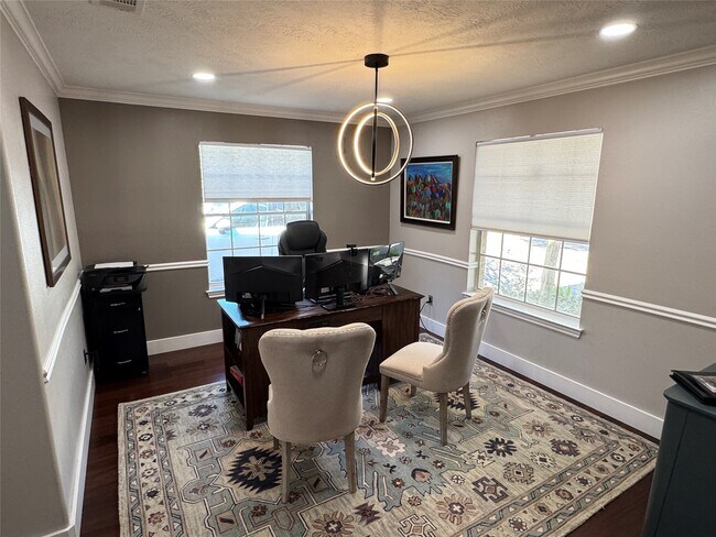 Building Photo - 16003 Escher Rd