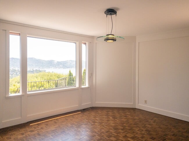 Building Photo - 27 Meadow Hill Dr